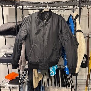 Uniqlo Women’s black bomber jacket NWOT